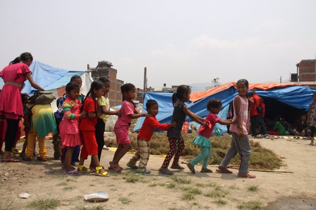 Niños en Nepal, en un espacio coordinado por Plan Internacional