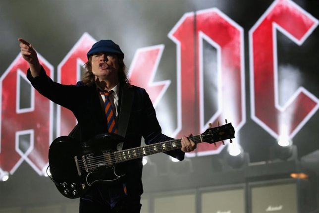 Angus Young de AC/DC