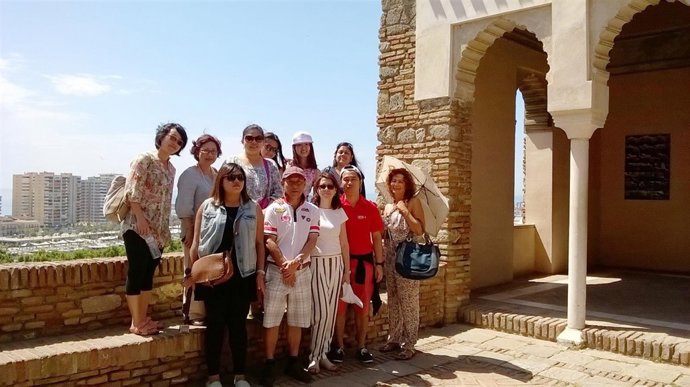 Agentes de viajes de singapur en viaje de familiarización en málaga capital 