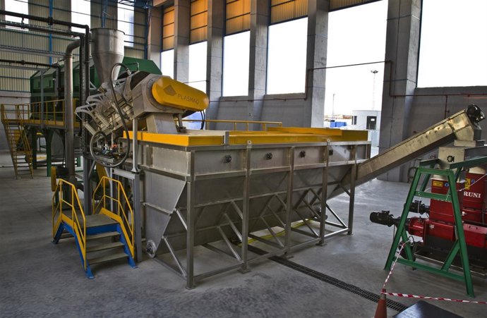 Planta de tratamiento de plásticos agrícolas.