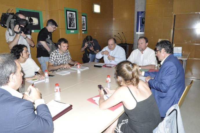 ZEC y PSOE han celebrado su primera reunión este lunes. 