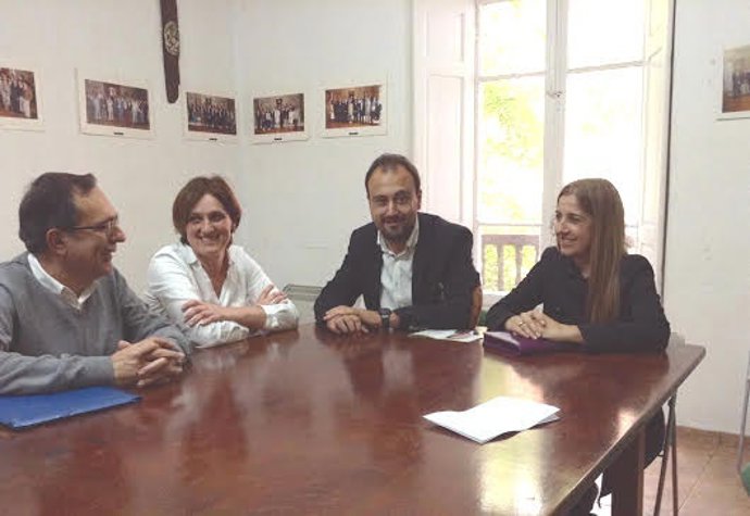 Reunión del PRC y PSOE en Torrelavega