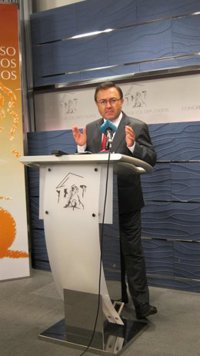 Heredia (PSOE) advierte al resto de partidos de que no es el momento para "apelar a cantos de sirena"