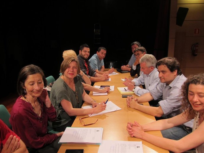 Reunión entre Somos Oviedo e IU, de cara  la investidura. 