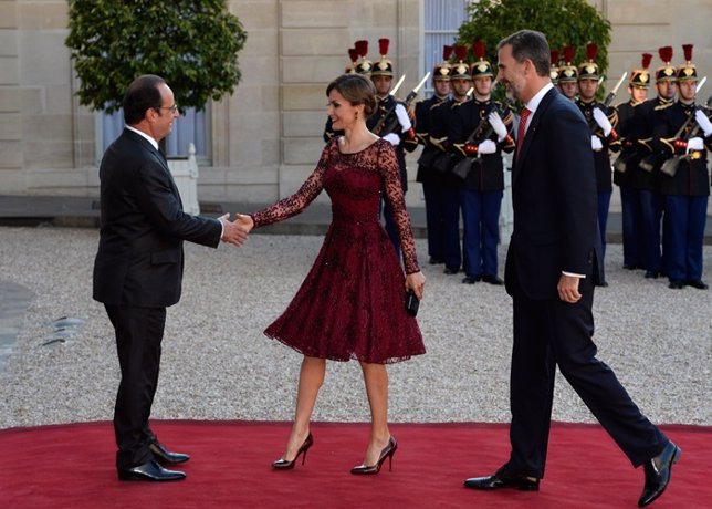 Reina letizia rey felipe vi cena de gala en parís