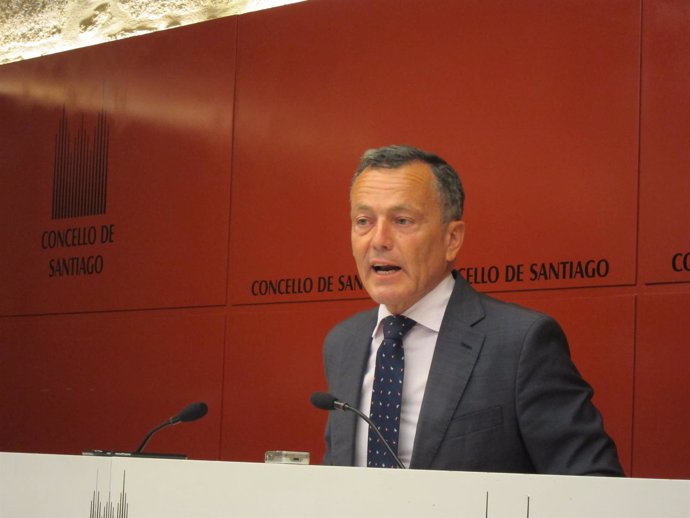El alcalde de Santiago en funciones, Agustín Fernández