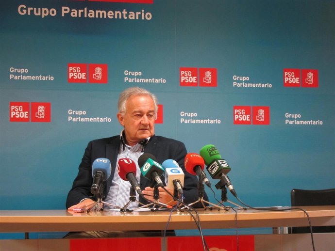El portavoz parlamentario del PSdeG, José Luis Méndez Romeu