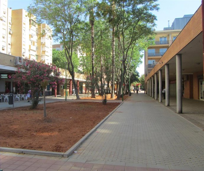 Dos Notas Informativas De La Gerencia De Urbanismo (De La Segunda Se Adjunta Tb 