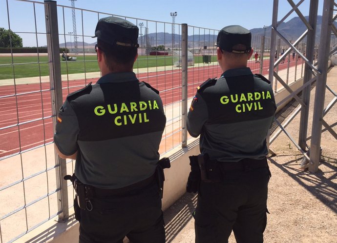 La Guardia Civil detiene a un espectador por alterar el orden público