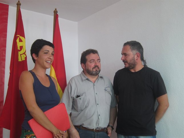 Antonia Morillas, responsable Institucional PCA, junto a Villanueva y Campos