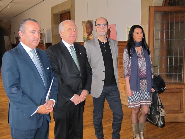 Vicente Gotor junto a Pablo Junceda, Araceli Iravedra y Javier García