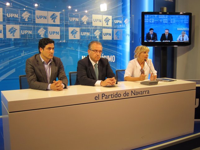 Oscar Arizcuren, Enrique Maya y María Caballero, de UPN.