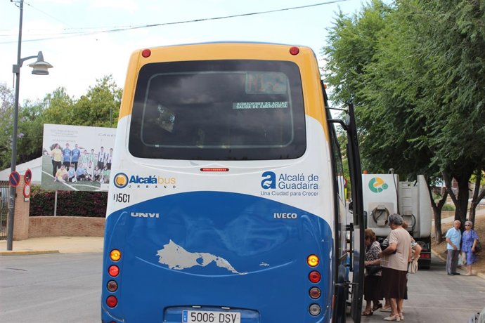 Los autobuses cubrirán todas las zonas con amplio horario. 