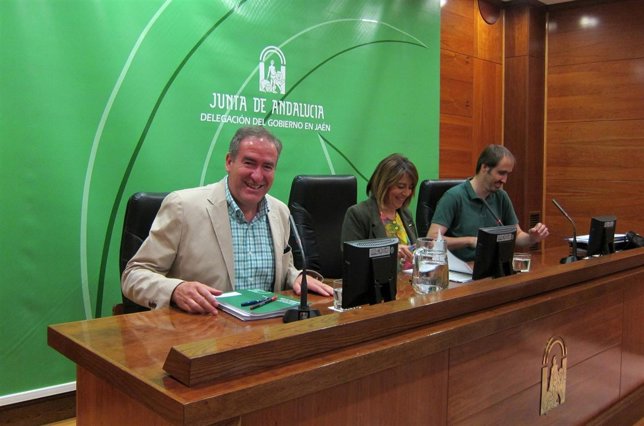 Quirós, Gálvez y Bueno presenta el Plan Infoca para la época de extinción.