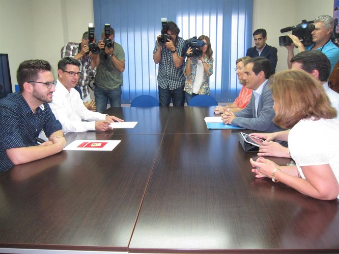 Reunión entre José Antonio Nieto y Pedro García