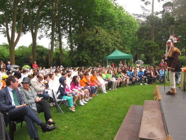 Ernando Couto y Carmen Moriyon en la entrega de premios del concurso de cuentos 