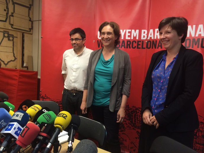 Gerardo Pisarello, Ada Colau, Laia Ortiz (BComú)