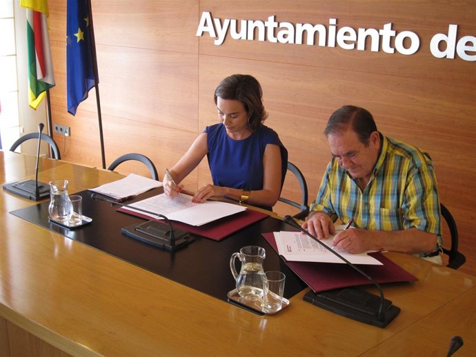 Gamarra y Carreras firman el convenio