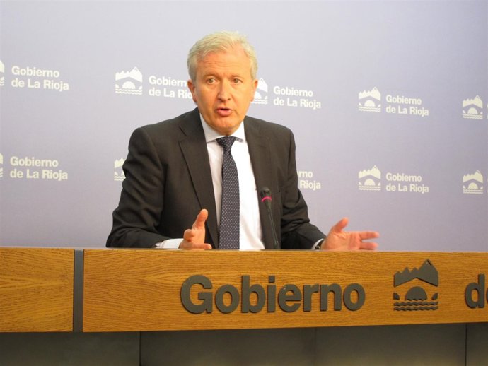 El portavoz del Gobierno, Emilio del Río, informa Consejo