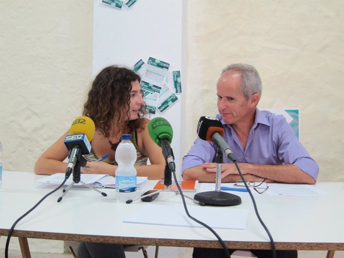 Vicky López y Rafael Bázquez en la rueda de prensa