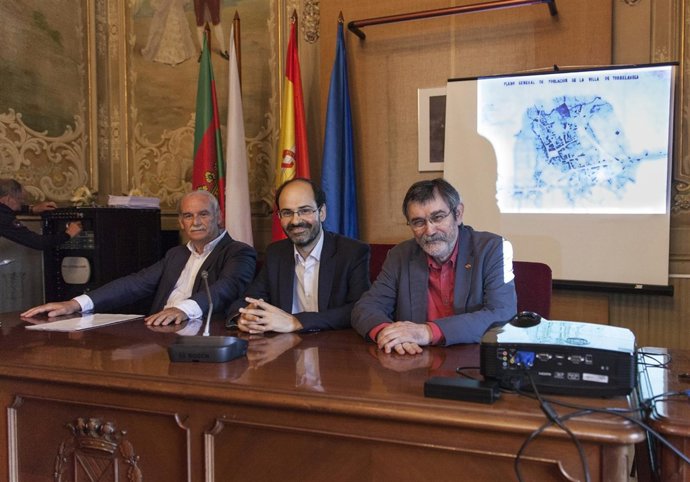 Conferencia Julián Ceballos