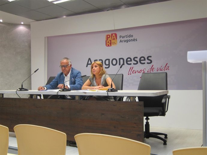 Ruda de prensa de Clemente Sánchez y Rosa Santos.