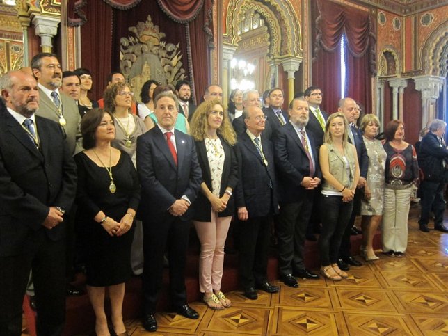 La Corporación de BIlbao con los ediles salientes.