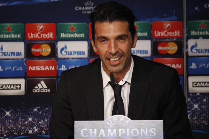 Gianluigi Buffon en rueda de prensa.