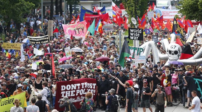 Manifestación contra el G-7 en Garmisch-Partenkirchen, Alemania