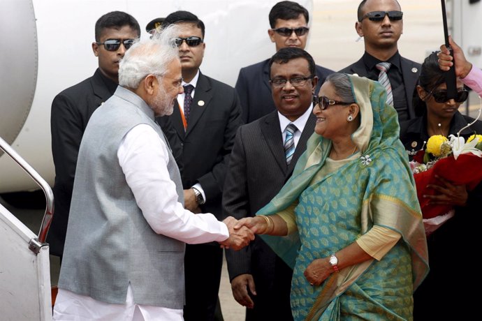 El primer ministro indio, Narendra Modi y la pm de Bangladesh, Sheij Hasina