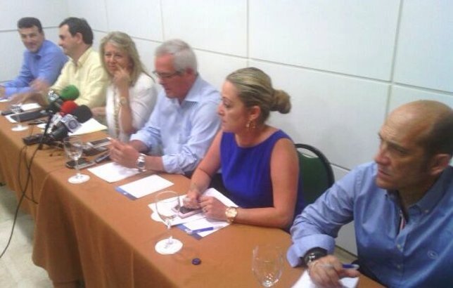 Angeles Muñoz, alcaldesa de Marbella, y Rafael Piña, de OSP
