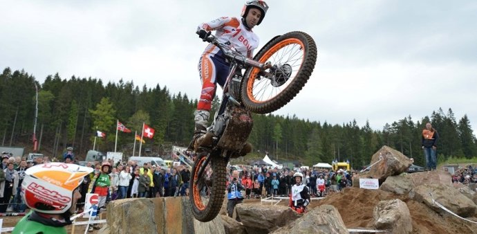 Victoria de Toni Bou para empezar el Gran Premio de Suecia