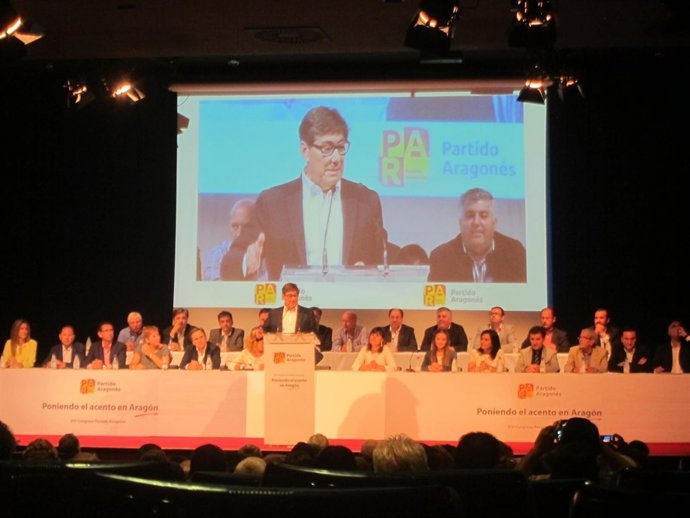Arturo Aliaga en el discurso de clausura del Congreso.
