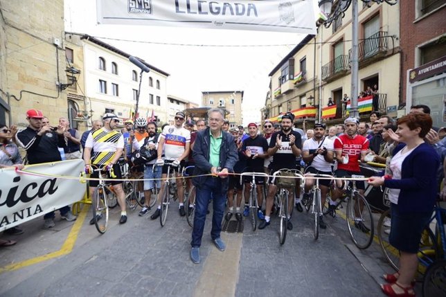 Salida de la 'Eroica Hispania'