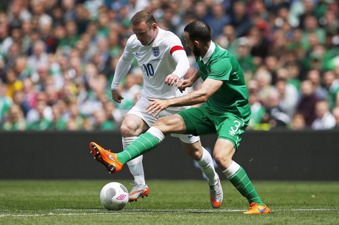 Inglaterra e Irlanda firman la paz con un empate en Dublín