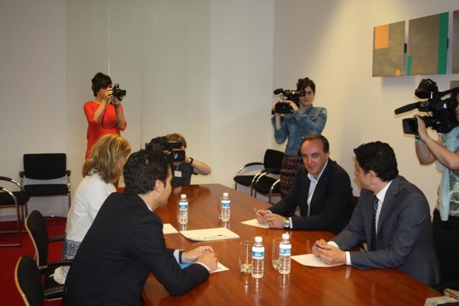 Reunión entre UPN y PPN.