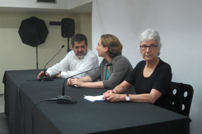 Jordi Sànchez (ANC) Ada Colau (BComú) Muriel Casals (Òmnium Cultural)