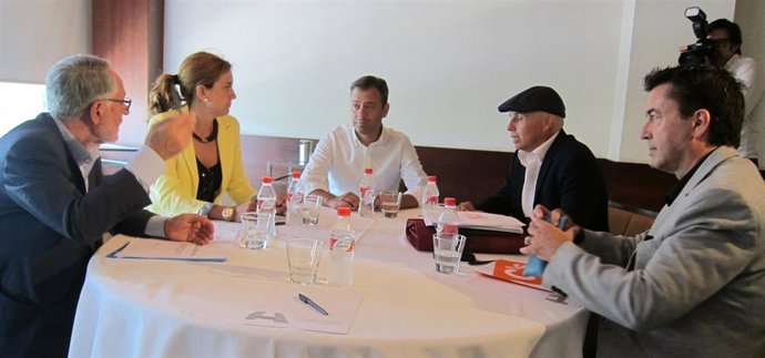 SEGUNDO ENCUENTRO PP Y CIUDADANOS EN EL NELVA