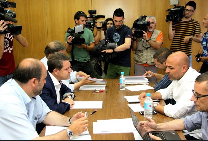 Reunión Page Molina PSOE Podemos CLM