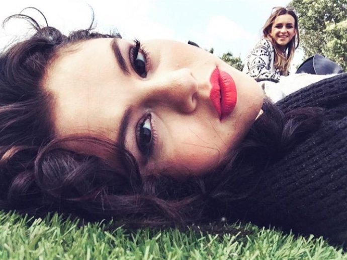 GREAT CELEBRITY SOCIAL NETWORK PICTURES! 