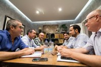 PSOE e IU confirman "avances significativos" en la negociación