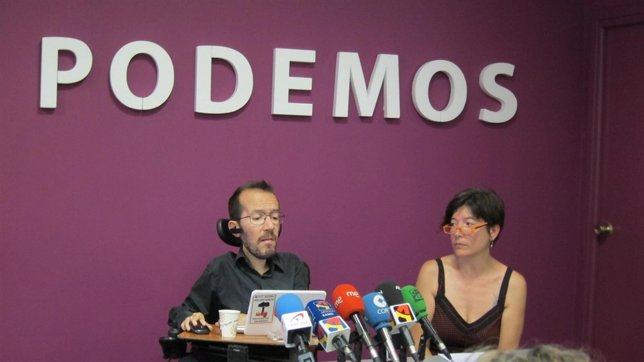 Pablo Echenique y Esther Moreno