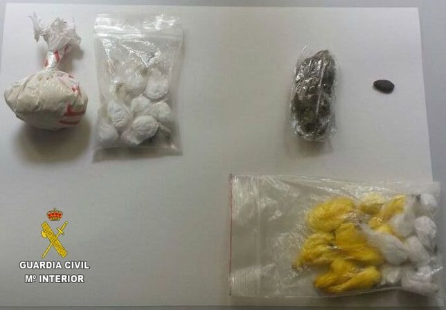 Droga intervenida por la Guardia Civil.