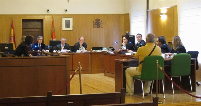 Juicio contra el dueño de Rialcat en la Audiencia Provincial