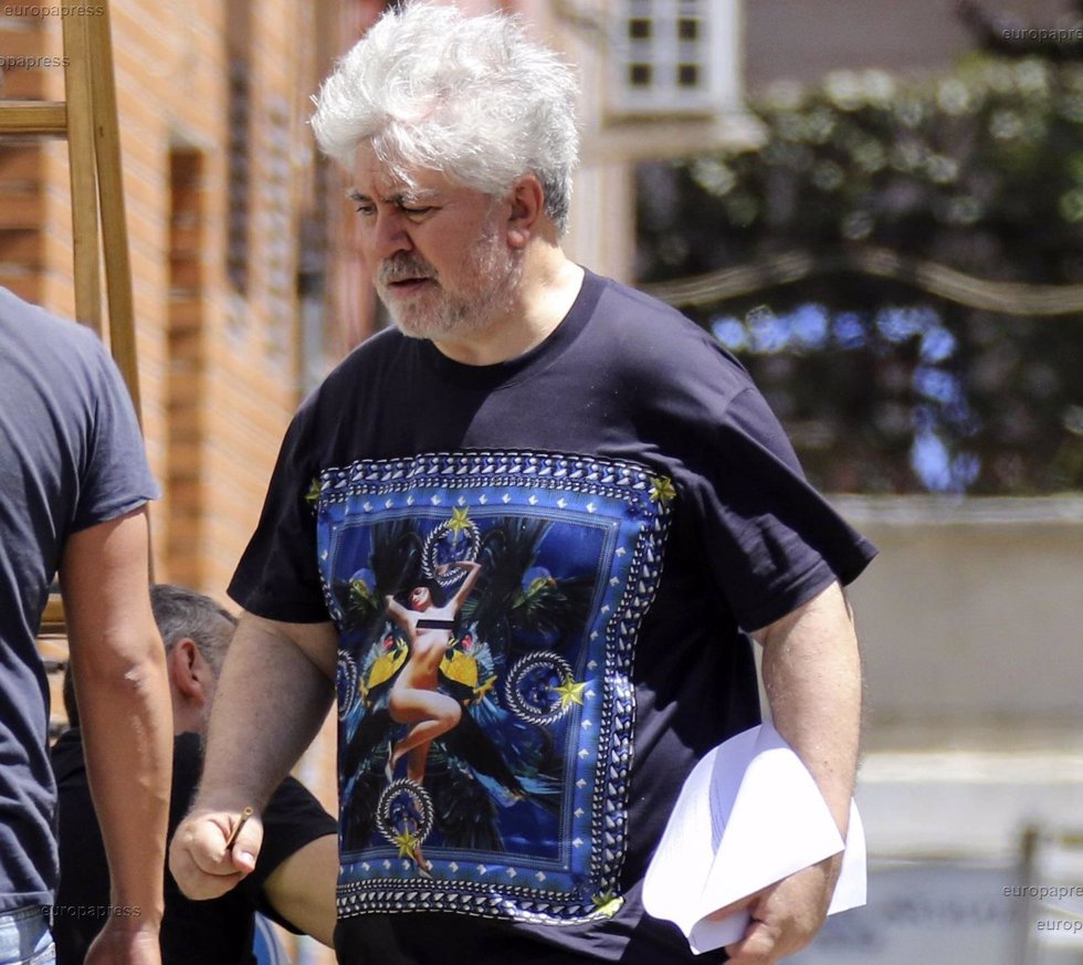 PEDRO ALMODOVAR Y ADRIANA UGARTE RODAJE SILENCIO GALICIA