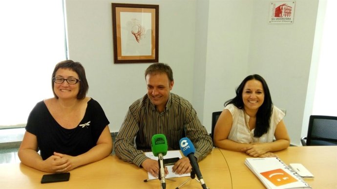 Tirado, Bellido y Espuch, en la comparecencia de este martes