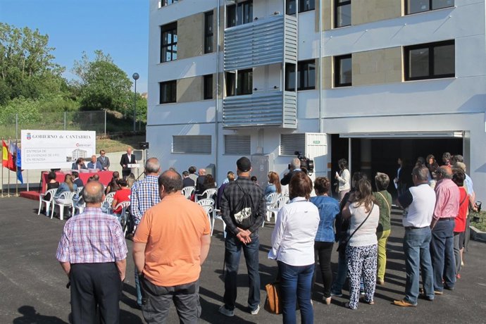 Entrega de las viviendas en Reinosa