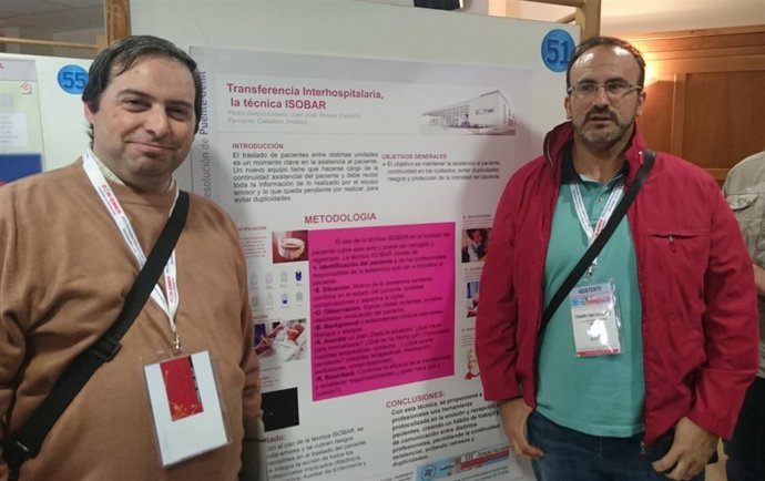 Dos de los celadores premiados