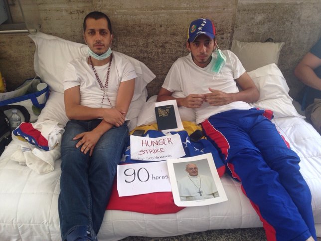 Concejales venezolanos en huelga de hambre en el Vaticano