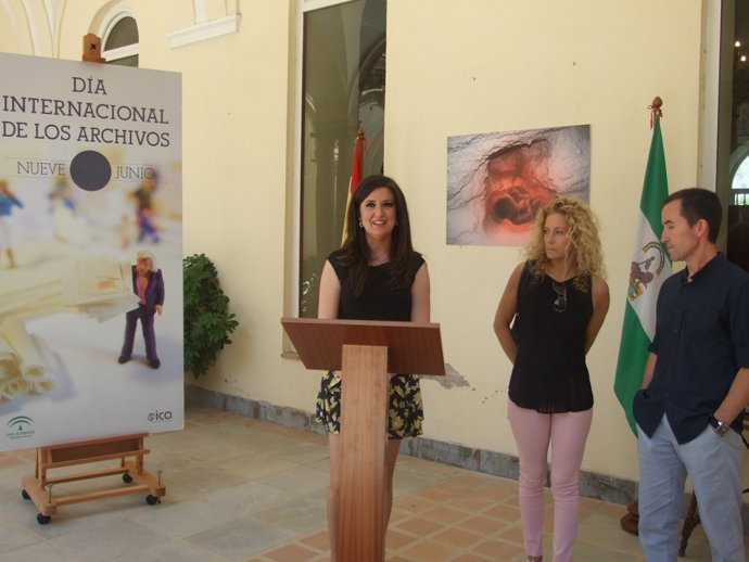 Inauguración de la exposición fotográfica de José Ángel Vera